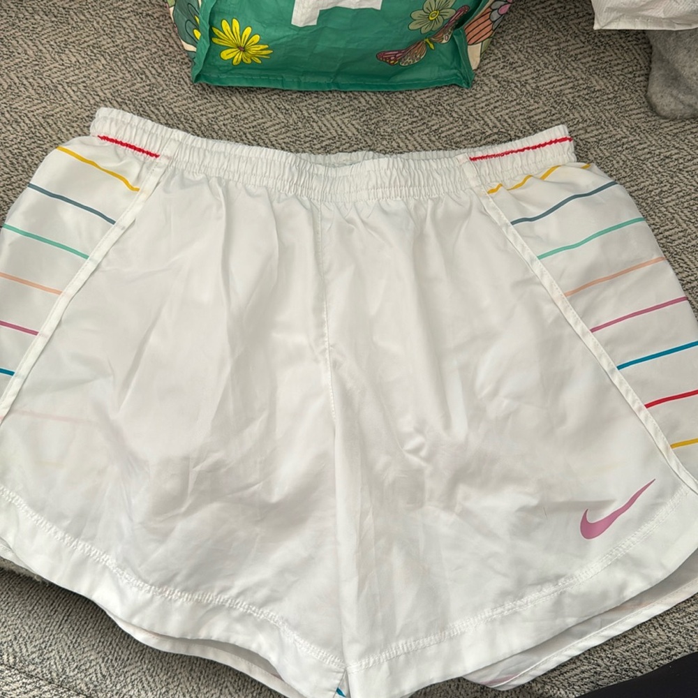Nike running shorts kids size XL
